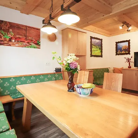 In Ruhiger Lage بيت للعطل *