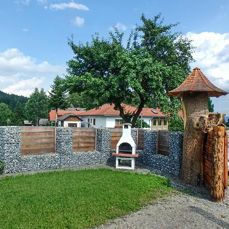 In Ruhiger Lage Poellau am Greim